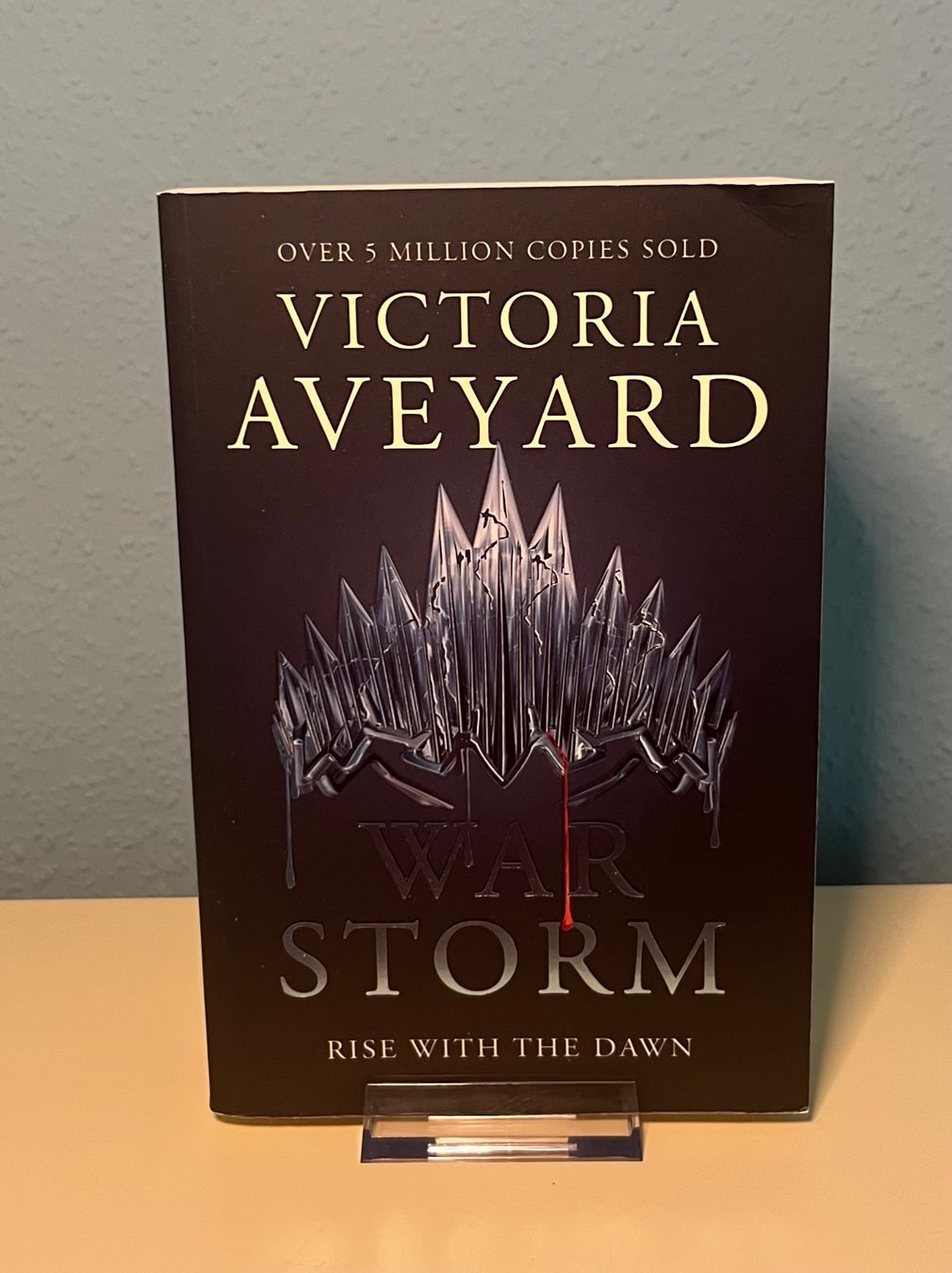Livres: War Storm, Victoria Aveyard, englisches Buch – Neuf (Voir description) à Zürich par bib_trj7