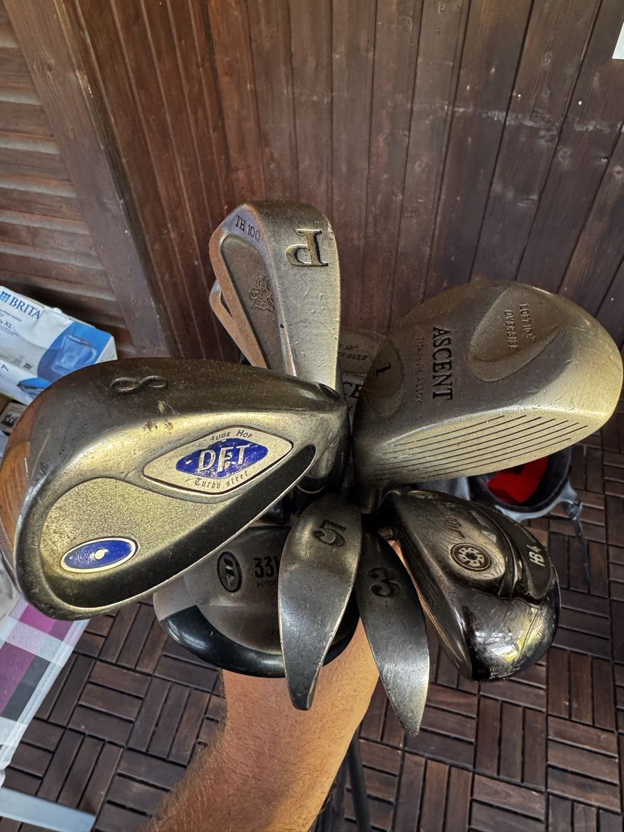 Mazze & Set: Nike Golf Tasche mit 10 div. Schläger – Usato da Liesberg venduto da hdz_x7vl 7
