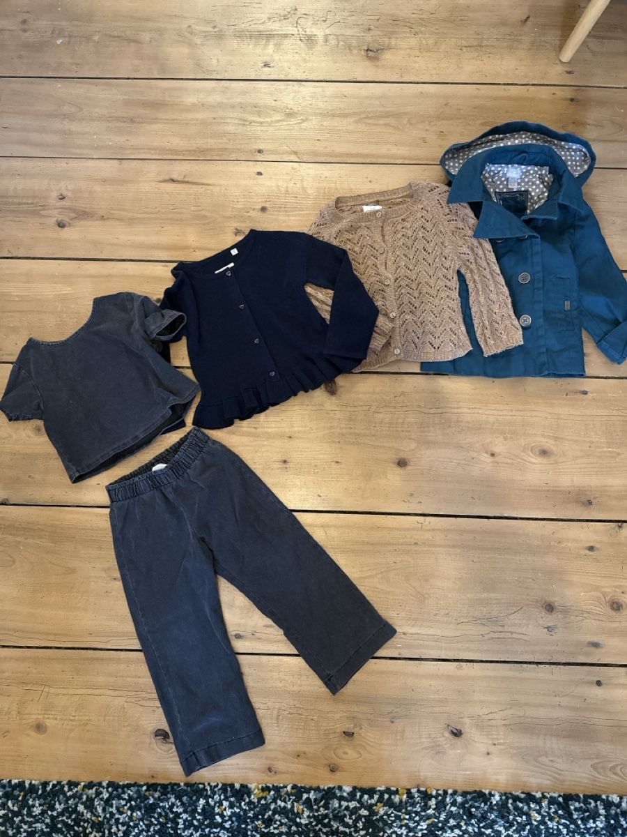 Lotti & Set di vestiti: Kinderkleider-Set, Grösse 98 - 110 – Usato da Dürrenäsch venduto da luckymonkey