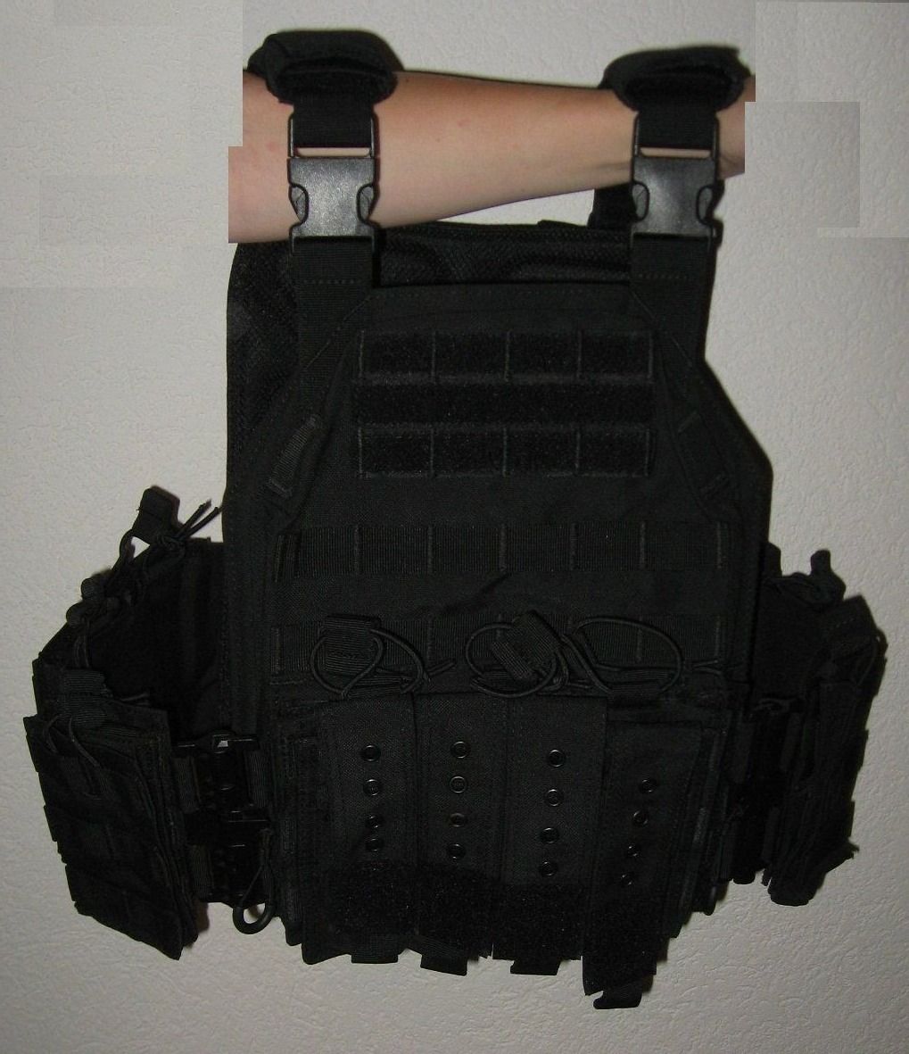 Uniformi: Molle Carrier Weste / Plattenträger in Schwarz – Nuovo (secondo la descrizione) da Seengen venduto da die_Katze 2