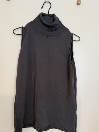 Schwarzes Eollkragen-Top Gr. XL