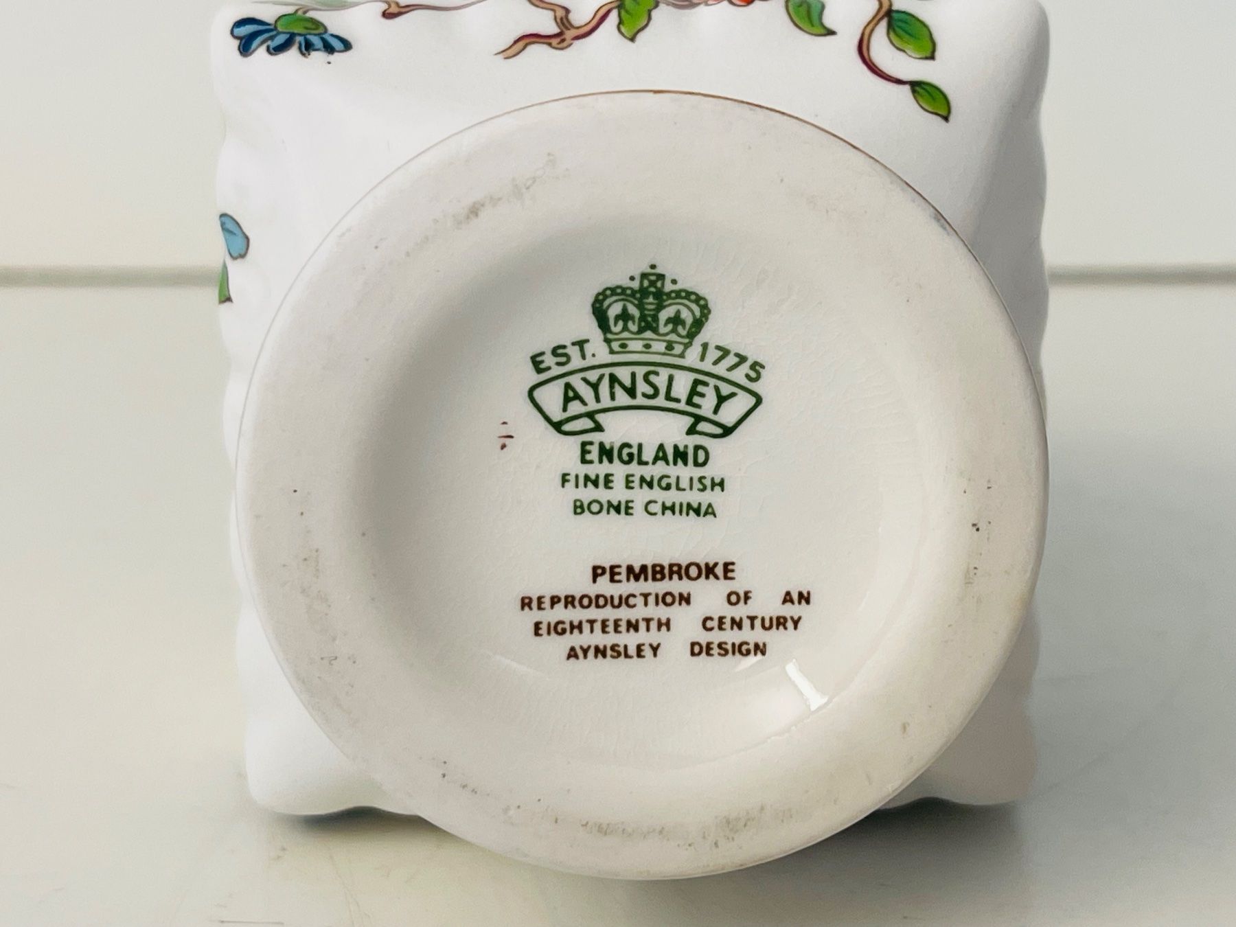 Vasi & Recipienti: AYNSLEY Fine Bone China Vase Pembroke – Usato da Zürich venduto da Arche_Brockenhaus 6
