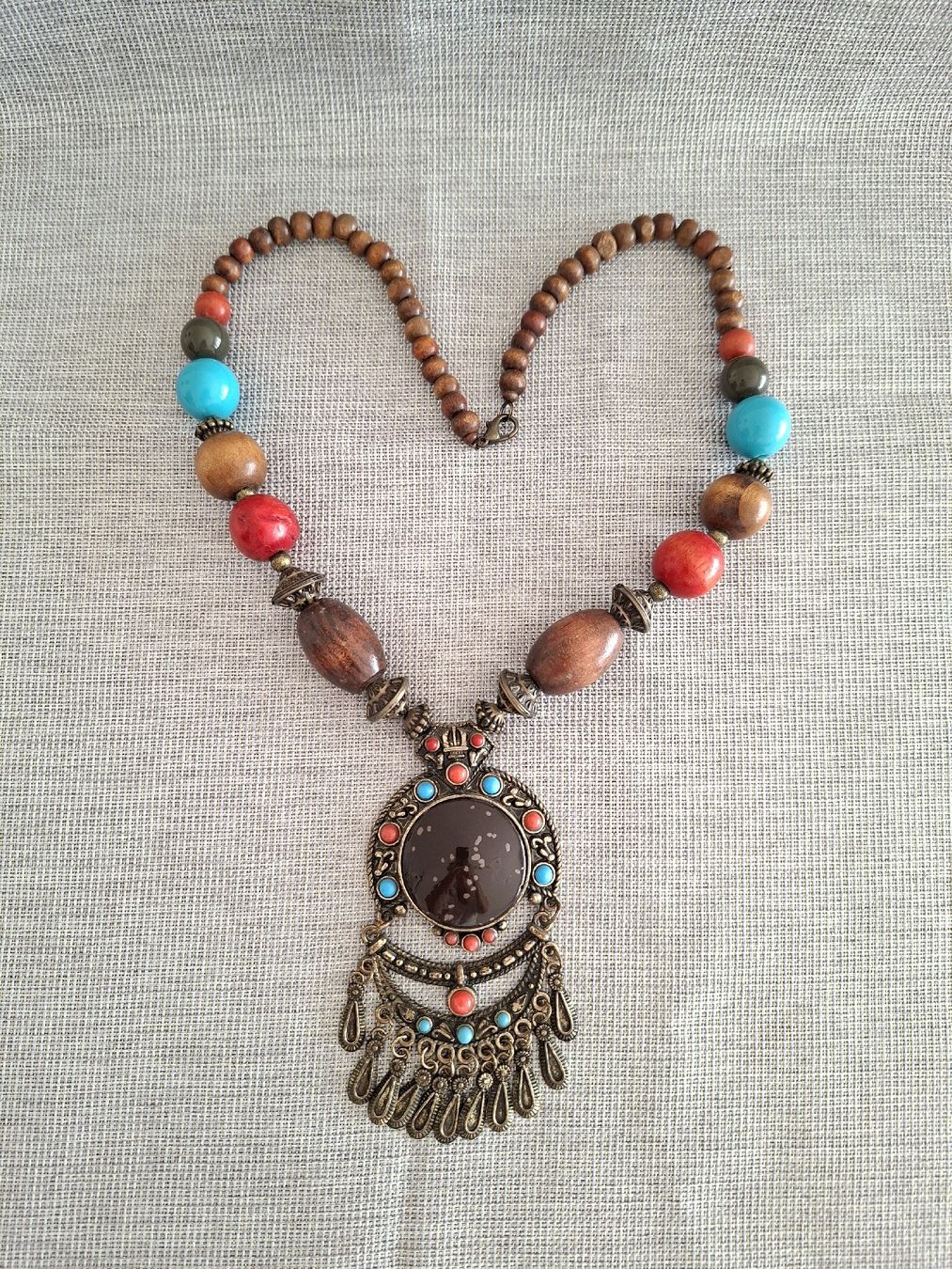 Catenine: Collier bohème ethnique pendentif statement – Usato da Lutry venduto da Sim_Sta 2