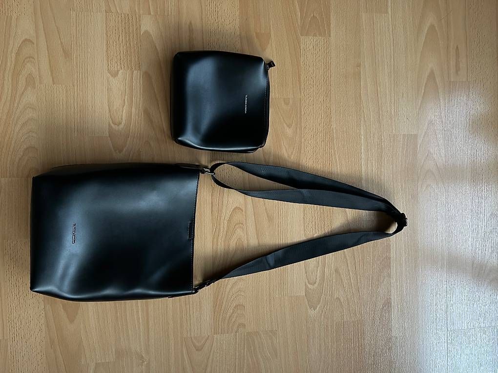 Taschen für Damen: Handtasche Claudia Canova scharz – Neu (gemäss Beschreibung) aus Zug von meryamb