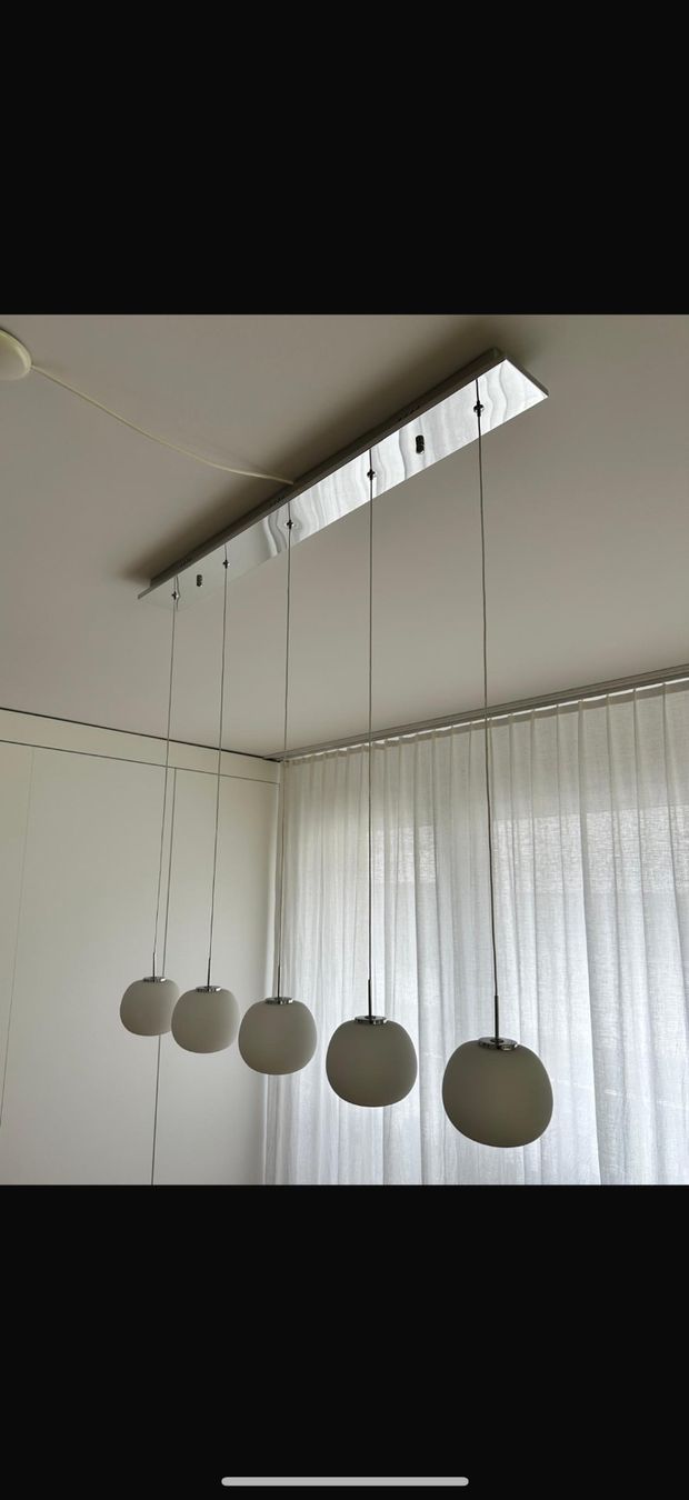 Lustres & lampes de plafonds: Pendelleuchte modern, Chrom – D'occasion à Effretikon par LoreGi
