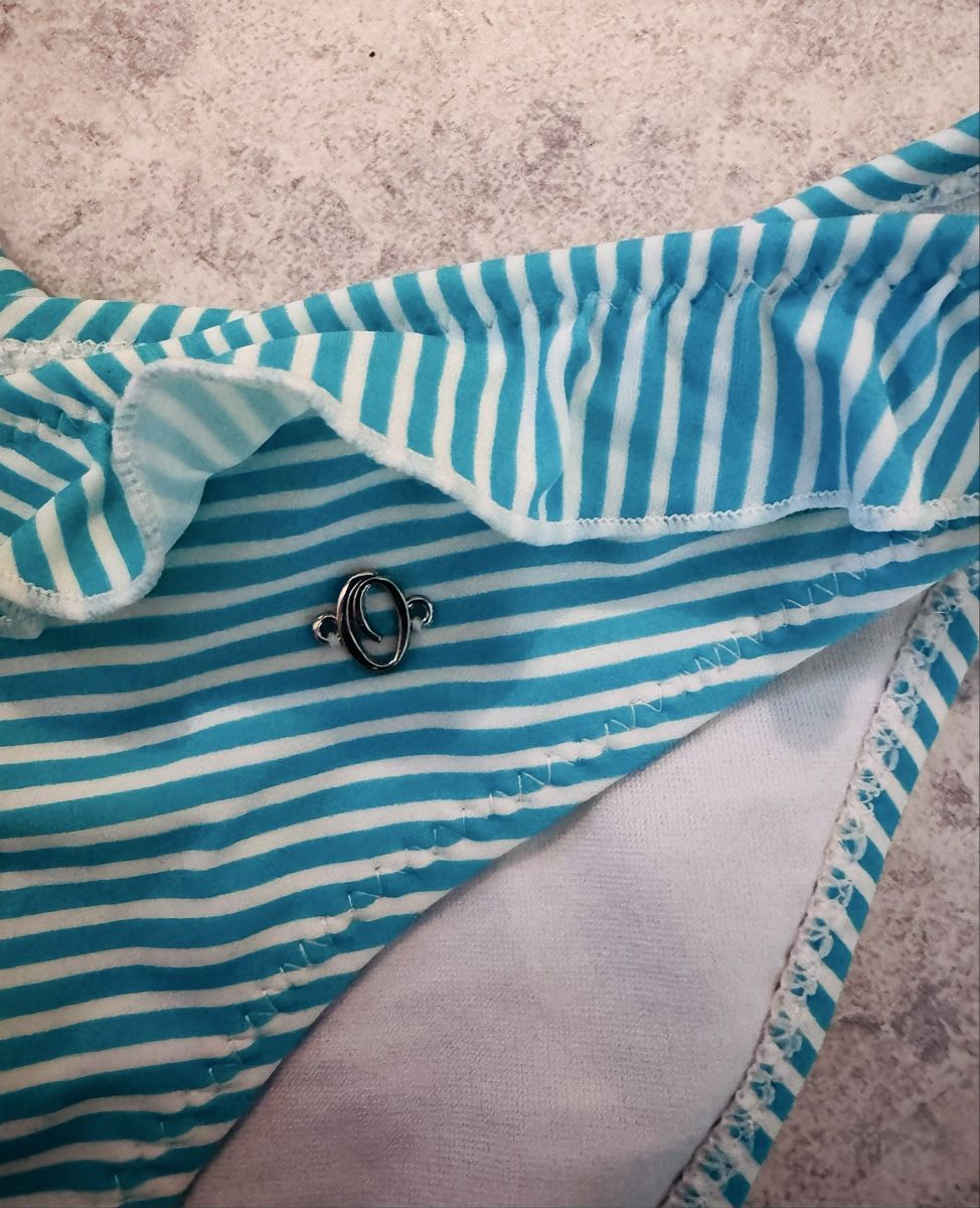Costumi da bagno & Bikini: Bikini s.Oliver gestreift blau weiss  – Usato da Muotathal venduto da mianyc 2