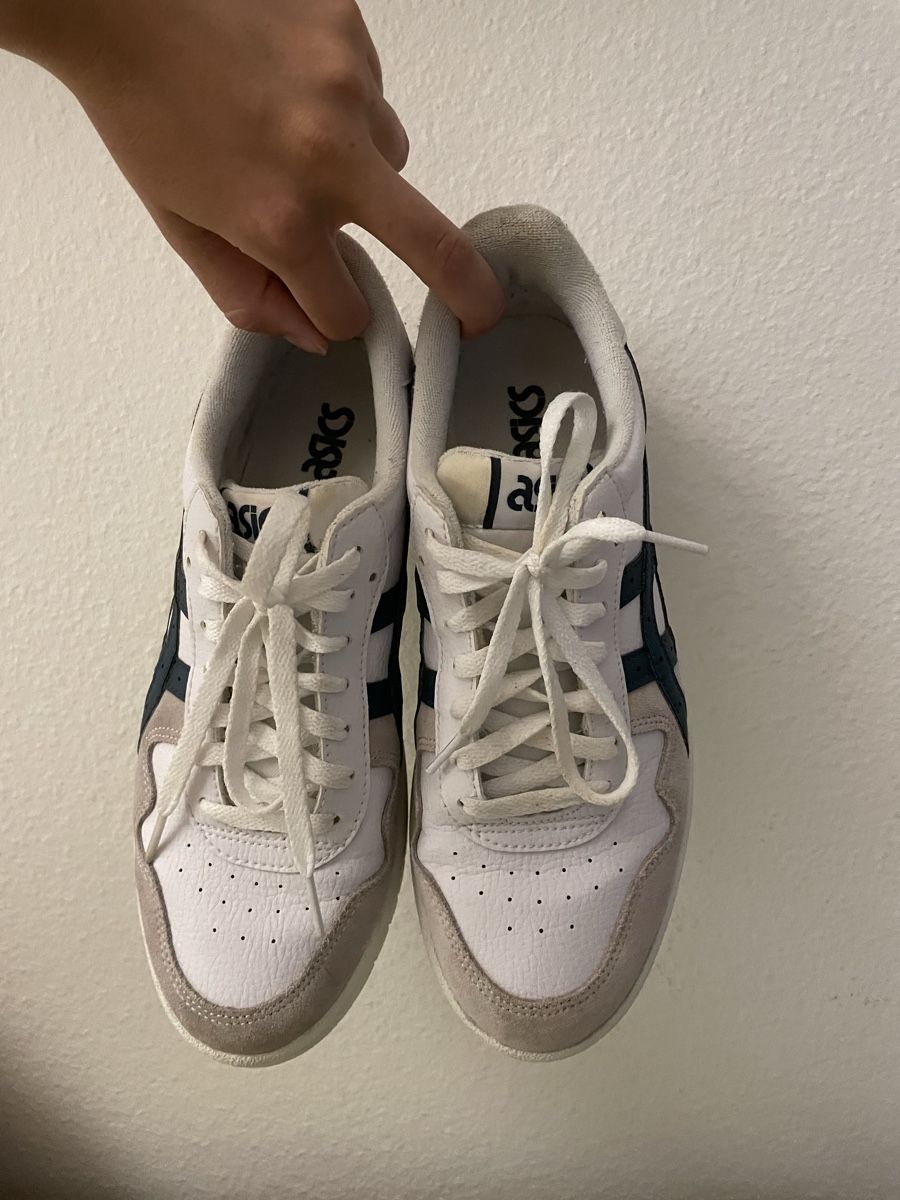 Chaussures hommes: Asics Turnschuhe weiss blau Grösse 41.5 – D'occasion à Wahlen b. Laufen par adv_6mqj 2