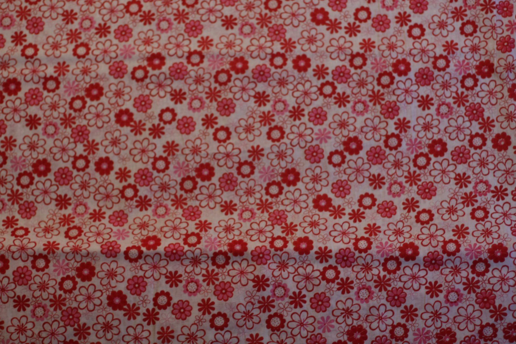 Tessuti: Tissu coton imprimé fleurs – Nuovo e nell'imballaggio originale da Préverenges venduto da mam_629h