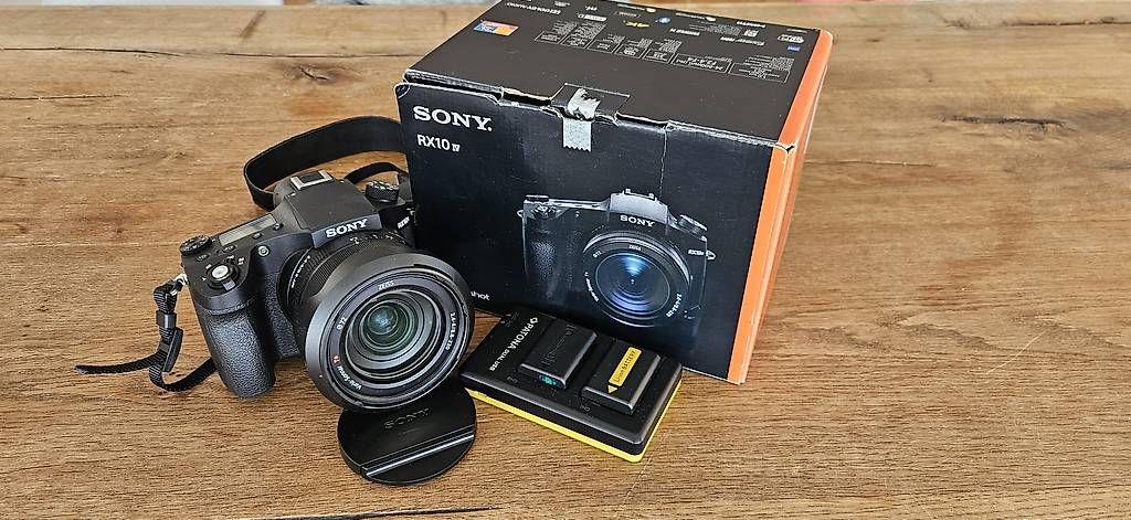 Sony Fotocamera: Sony RX10 mk4 – Usato da Adlikon b.Regensdf venduto da Mathiasbitti80