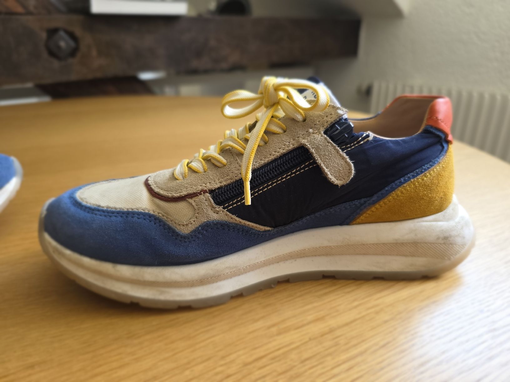 Scarpe da uomo: Sneakers Gr 39 Unisex – Usato da Interlaken venduto da NataliiaS 5