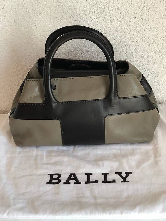 Bally Taschen für Damen: BALLY Neuwertige Henkeltasche – Gebraucht aus Rorschacherberg von Mimi_Momo 1