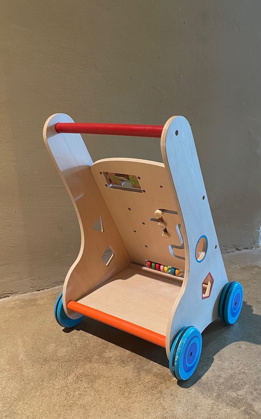 Fahrzeuge für Kinder: Lauflernwagen aus Holz – Gebraucht aus Grellingen von dinge 1