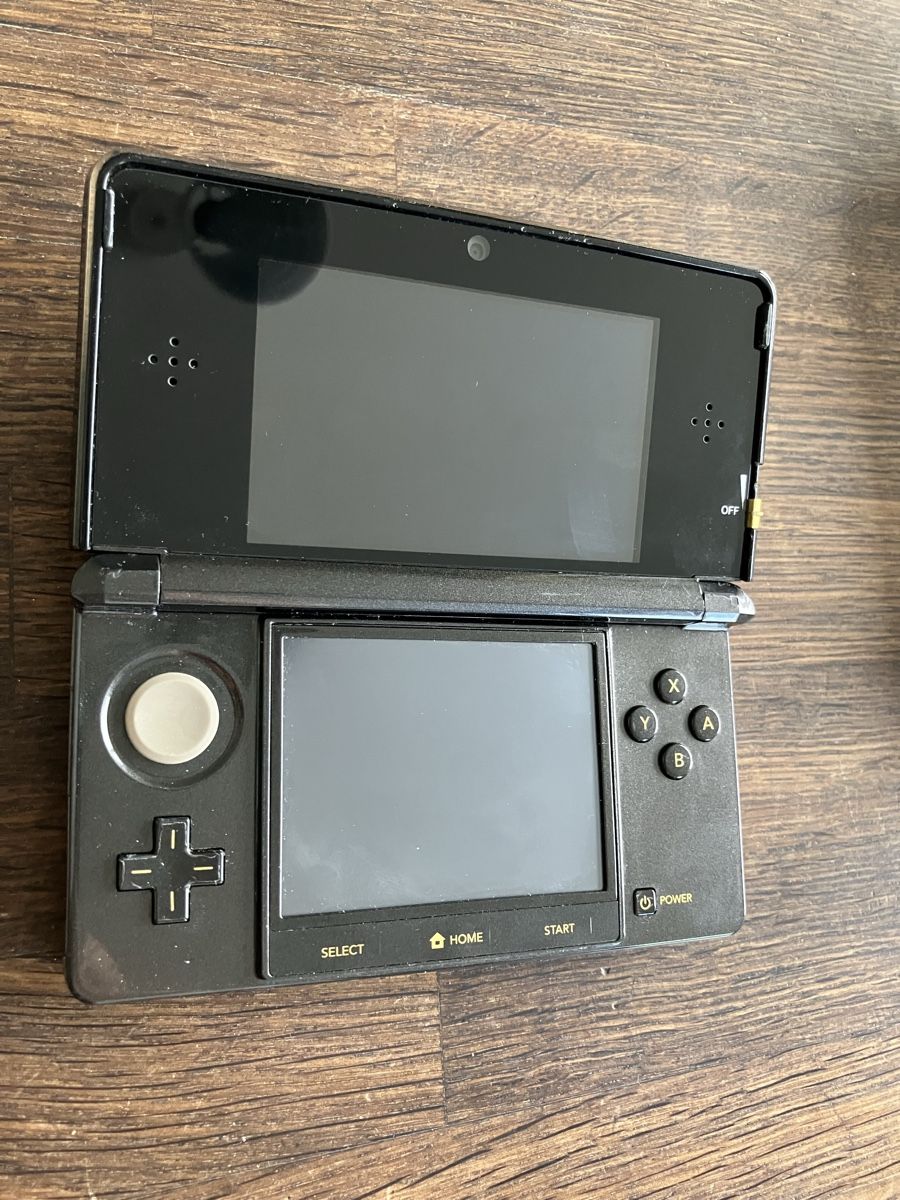 Nintendo Konsolen: Nintendo 3ds Zelda Edition – Gebraucht aus Küssnacht am Rigi von ric_27vw 2