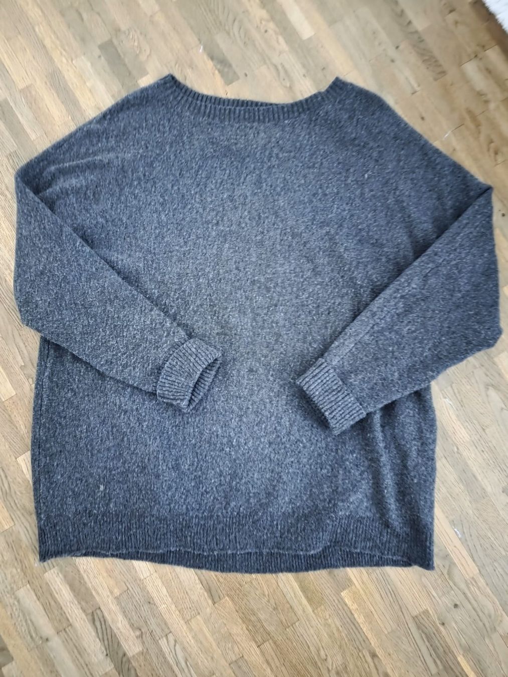 Maglioni & Felpe: Street one Pulli Gr. 44 grau neuwertig – Usato da Bennwil venduto da fawag