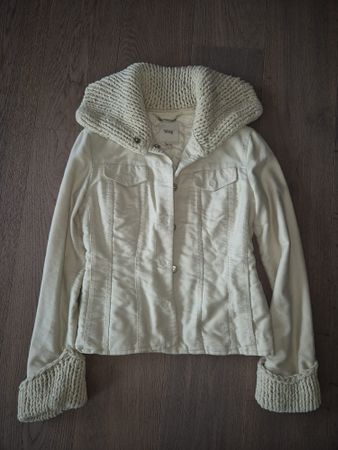 MNG Jacke, Gr. S-M, Creme Weiss, mit Strickdetails