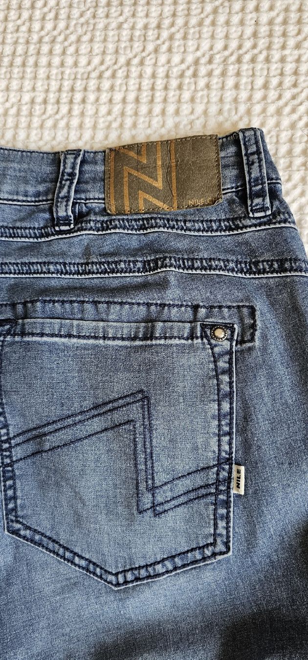 Nile Jeans: Nile - Taperd Jeans Gr. M – D'occasion à Kollbrunn par Antikmann 4