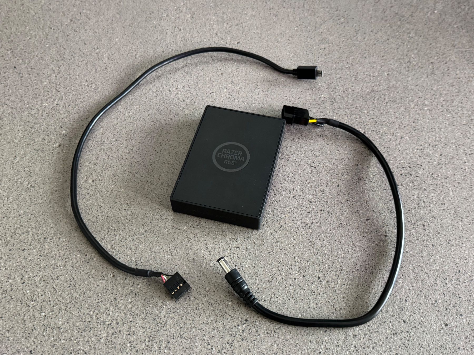 Razer Custodie: Razer Addressable RGB Controller ARGB – Usato da Luzern venduto da DarthYodus