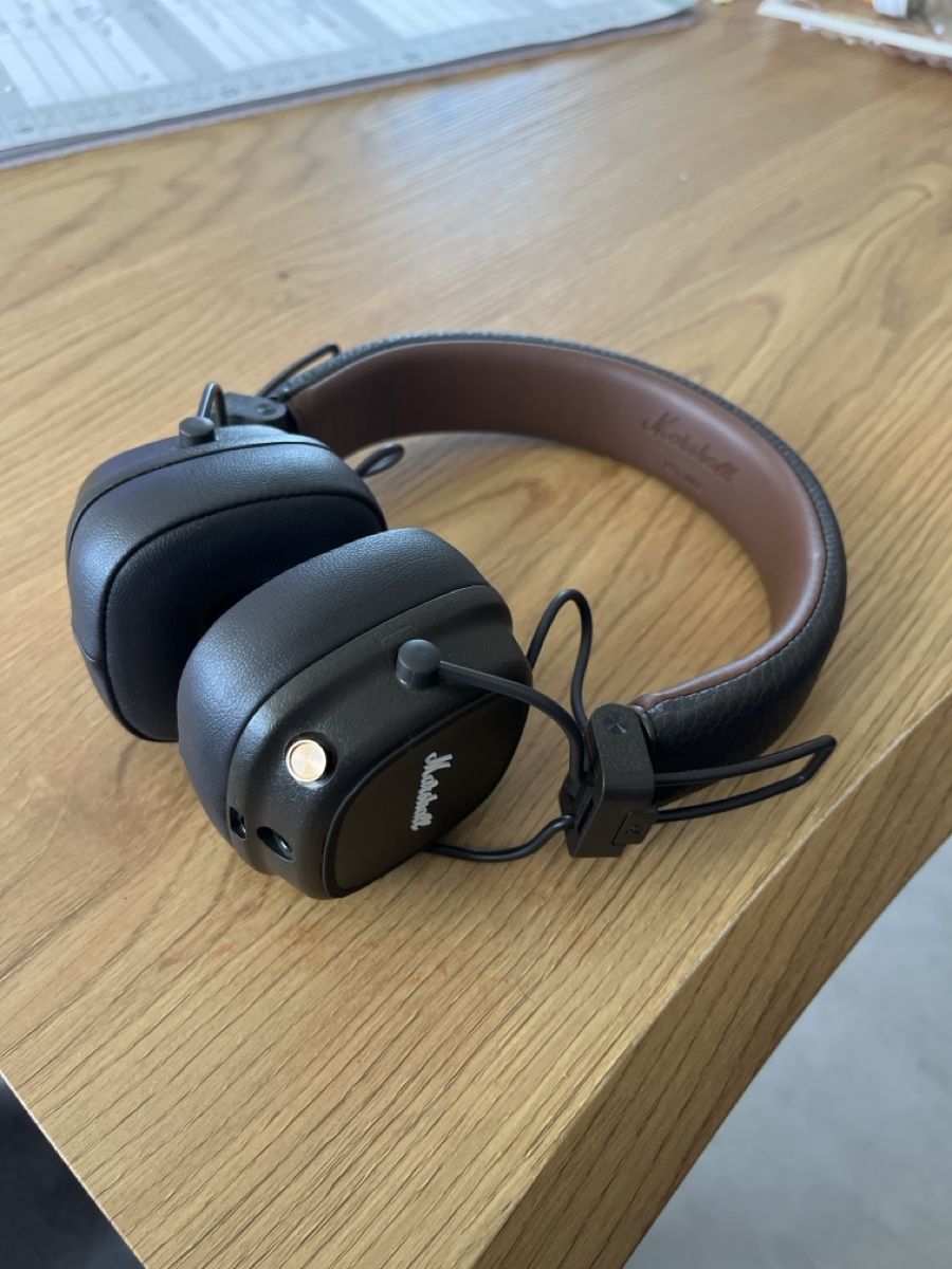 Cuffie: Casque audio défectueux pour bricoleur  – Usato da Neyruz FR venduto da Martin0129