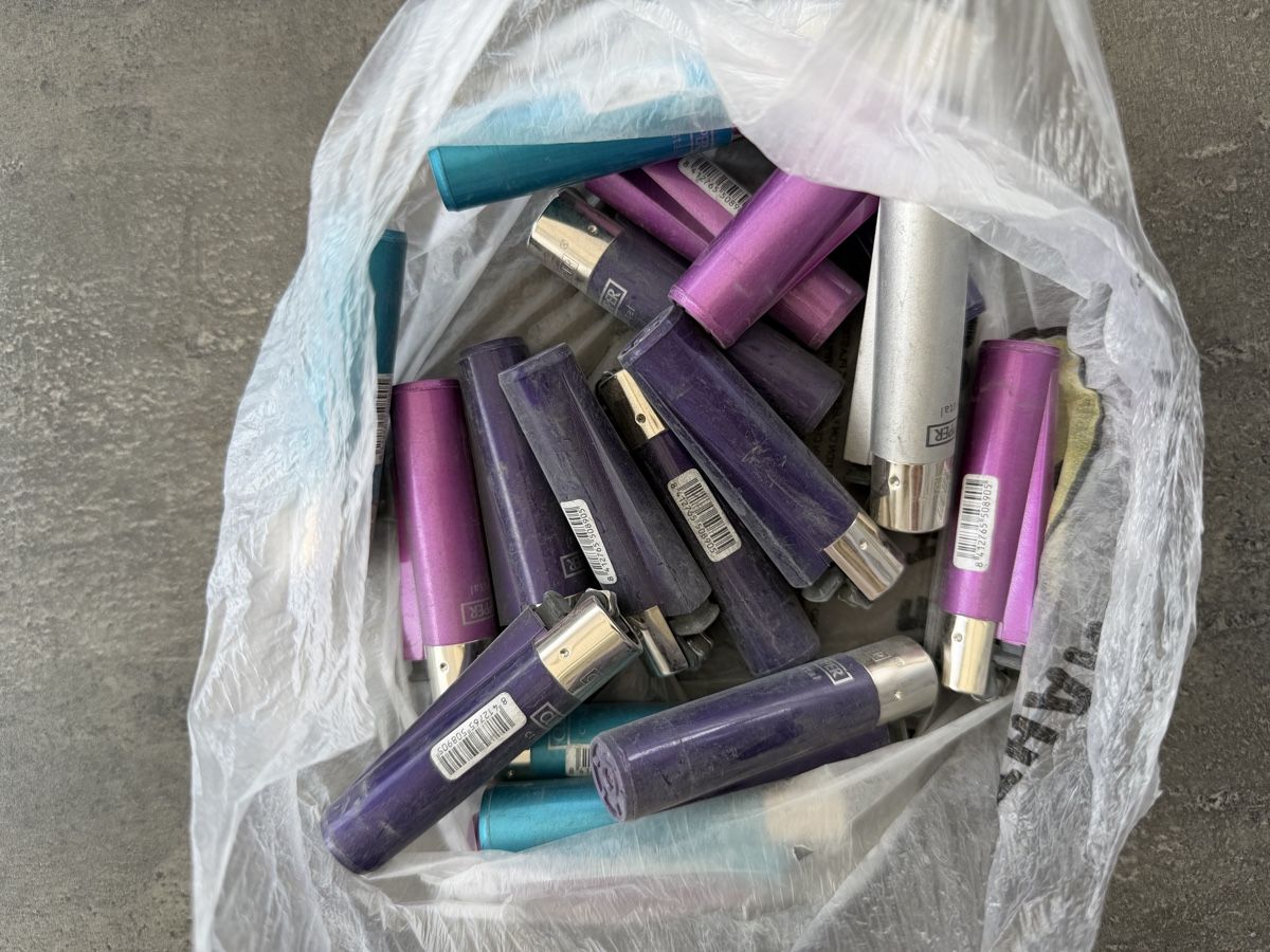 Accendini: Brenneraufsätze, verschiedene Farben, Konvolut – Usato da Seuzach venduto da kaufes8