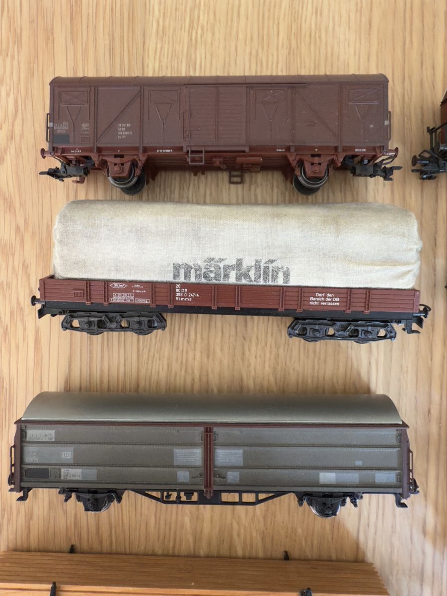 Märklin Modellini di ferrovie: Märklin H0 Güterwagen, 10 Stück – Usato da Sarmenstorf venduto da Nathaliie_21 1