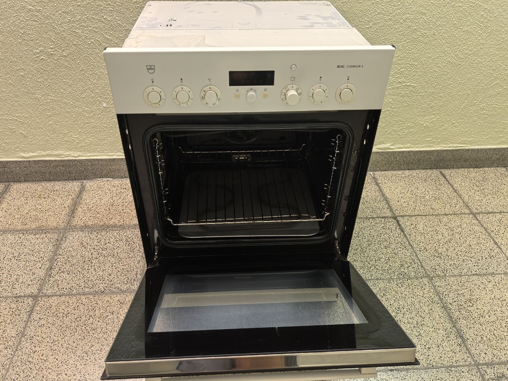 V-Zug Backöfen: Backofen V Zug Combair S – Defekt aus Bad Ragaz von pizol22 3