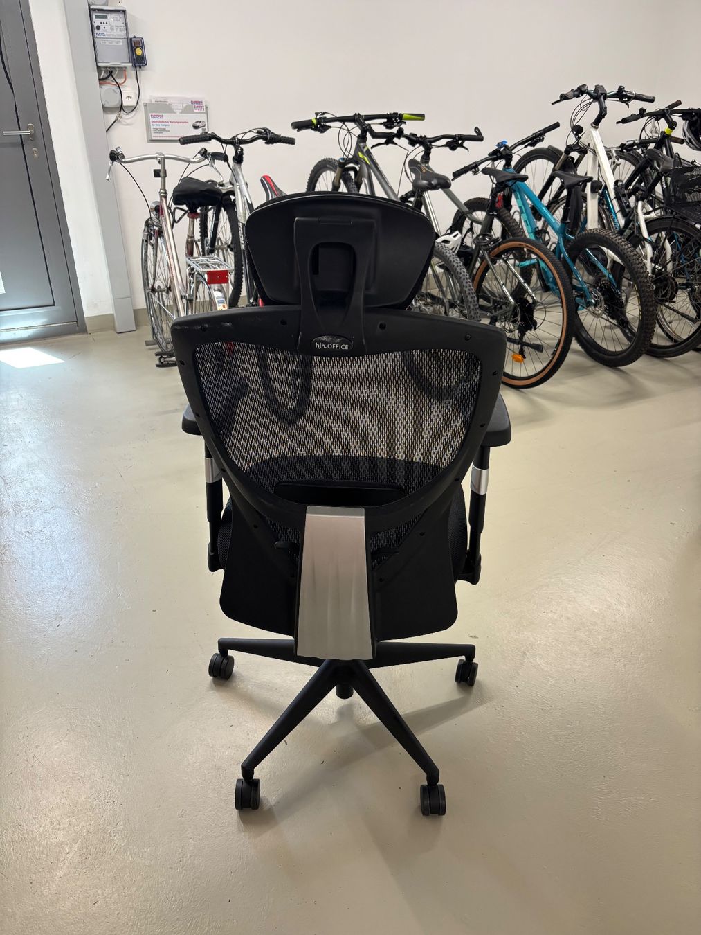Chaises: Ergonomischer Bürostuhl – D'occasion à Dietikon par qia_s6qm 1