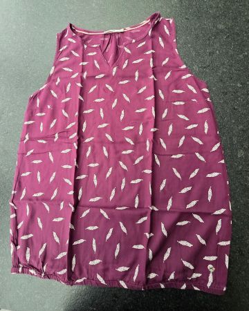 Cecil Blusentop Gr. S Federprint bordeauxrot