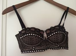 Extravaganter BH, schwarz mit Spitze, Grösse 75B