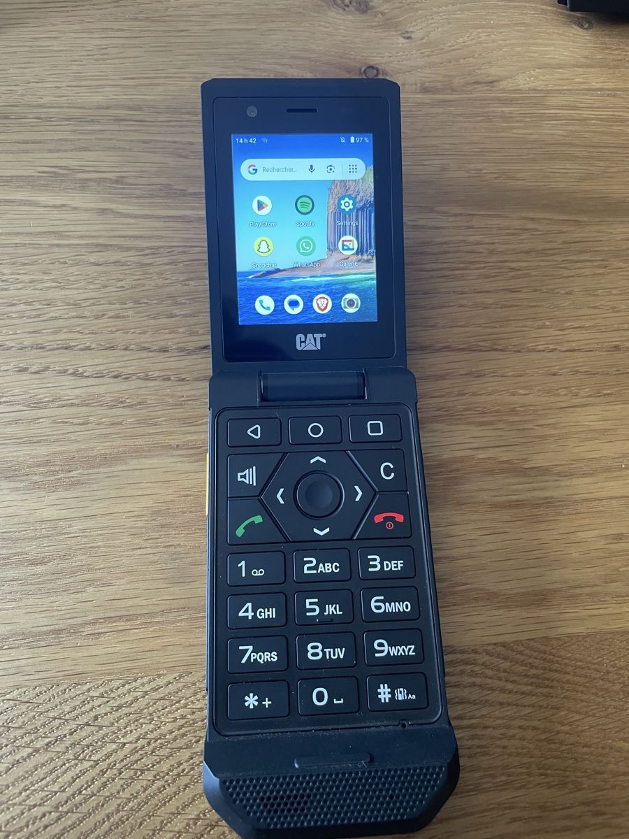 Caterpillar Portables: Téléphone android cat s22 flip  – D'occasion à Commugny par arm_7m7m 1