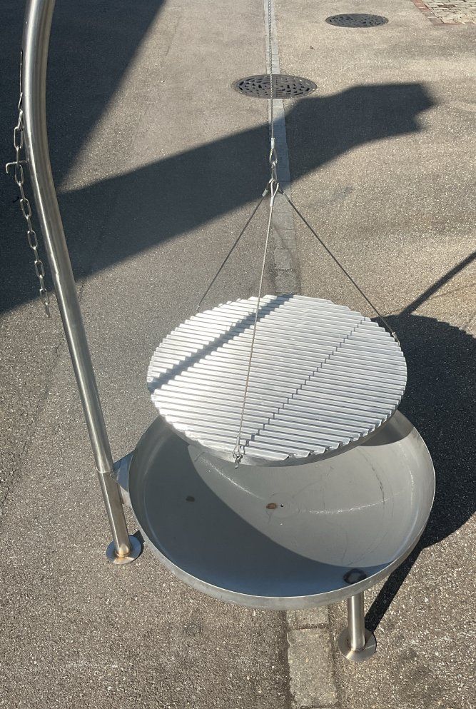 Griglie: Galgen-Grill Chromstahl 80cm – Nuovo (secondo la descrizione) da Niederdorf venduto da DieMetallbauer 3