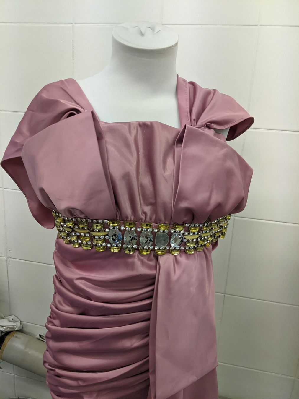 Vestiti: Abendkleid Gr 36 – Nuovo e nell'imballaggio originale da Langnau am Albis venduto da Judithsebi 2