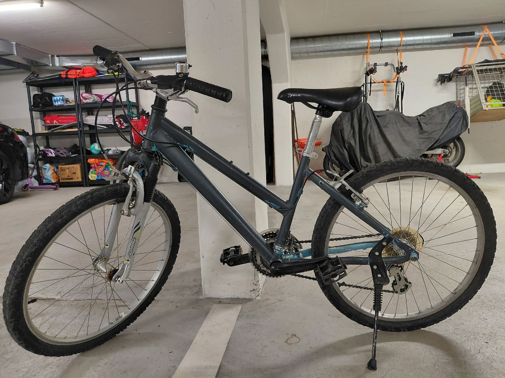 Velos: Roletto, angemalt – Gebraucht aus Buttikon SZ von Bucco