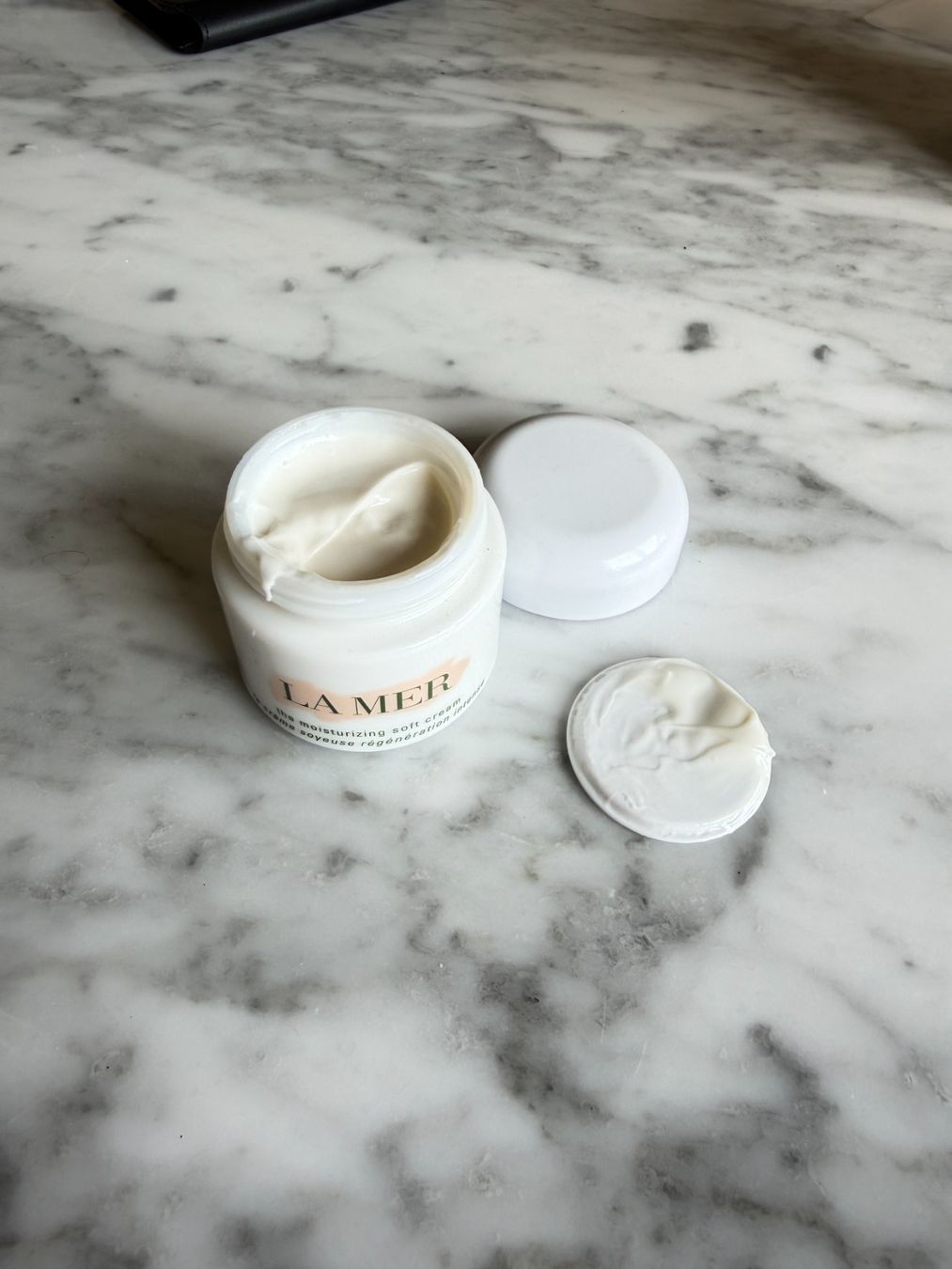 La Mer Cura del viso: la mer the moisturizing soft cream 60ml – Nuovo (secondo la descrizione) da Rothenburg venduto da sell-to-move 1