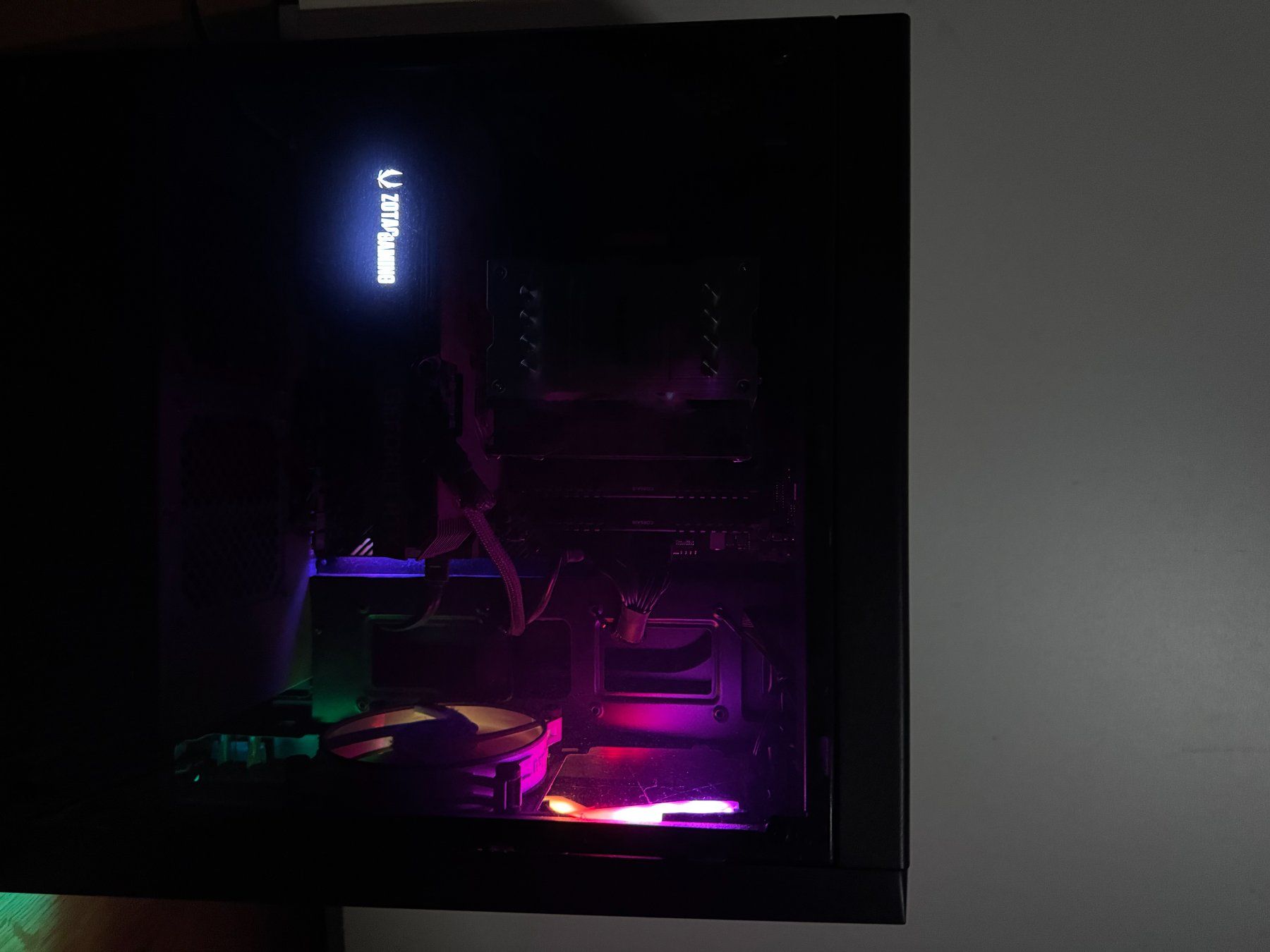 Amd PC: Ich verkaufe meinen Gaming PC – Usato da Engelburg venduto da oli_j8f5