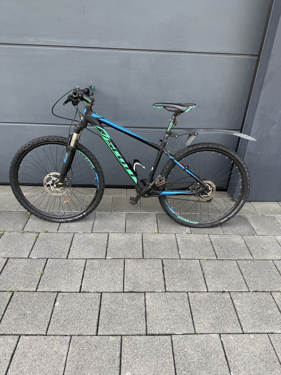 Scott Vélos: Scott Fahrrad – Défectueux à Herzogenbuchsee par Topleve 1