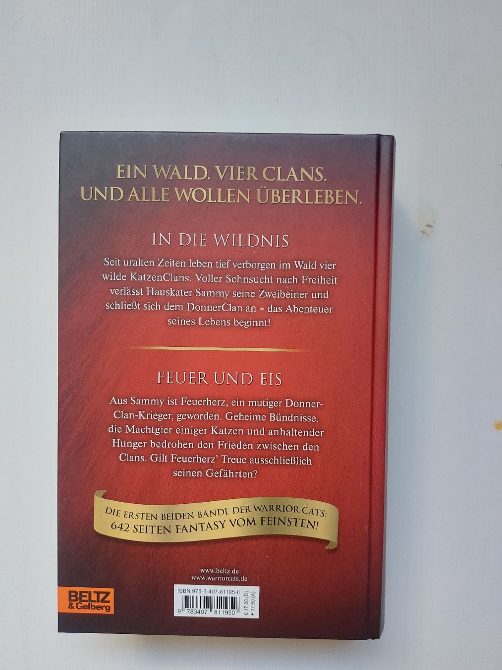Bücher: Warrior Cats Doppelband 1 &2  – Neu (gemäss Beschreibung) aus Brunnen von livasophiaa 2