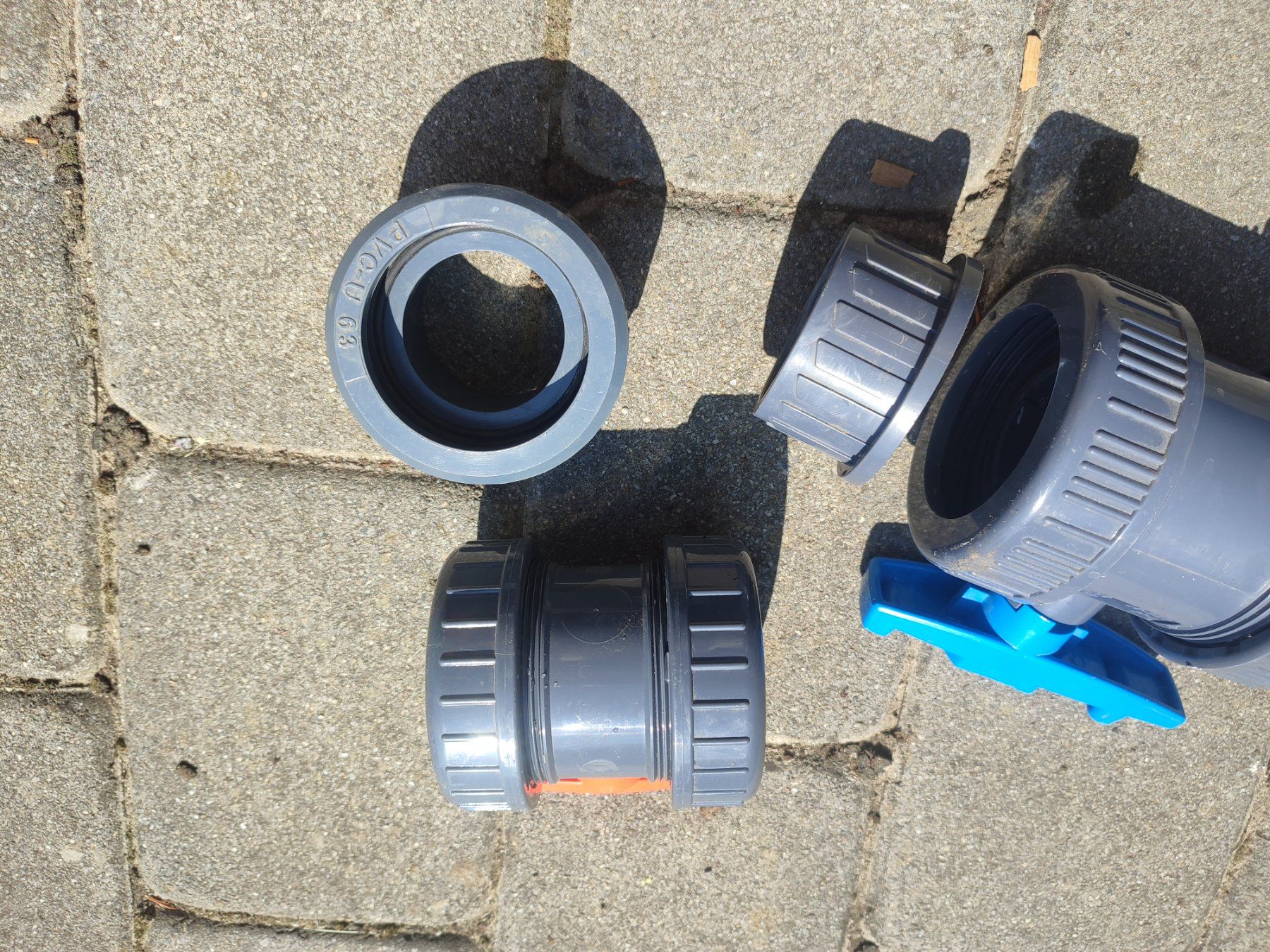 Rubinetteria: 2 PVC Kugelhahnen 50 und 40 mm – Usato da Hüswil venduto da benigreen01 5