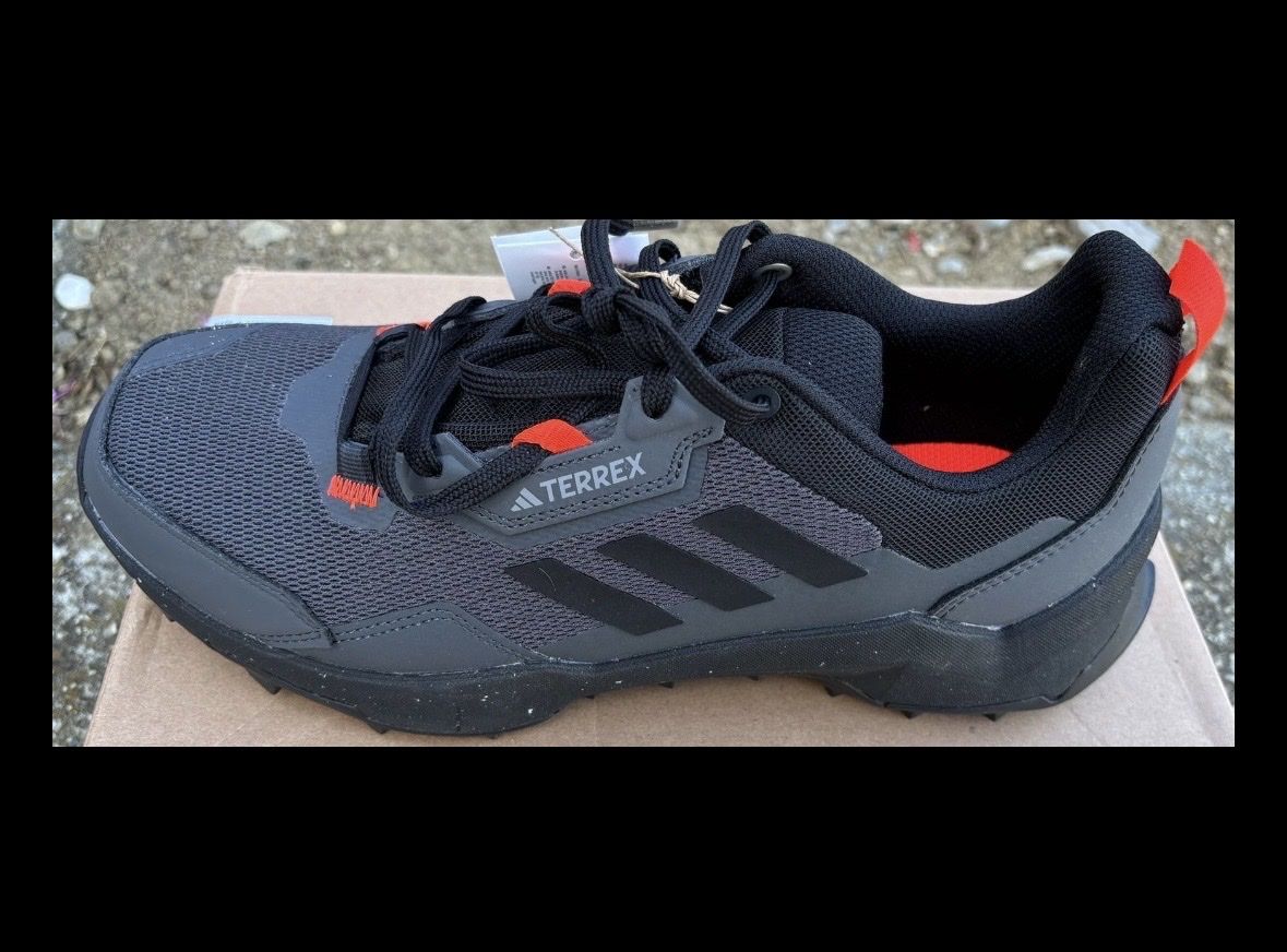 Herrenschuhe: Adidas Terrex – Neu und originalverpackt aus Dugny (Leytron) von Cel_97