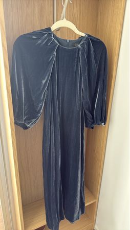Velvet Lounge Dress COS - Perfect for Chilly Evenings!