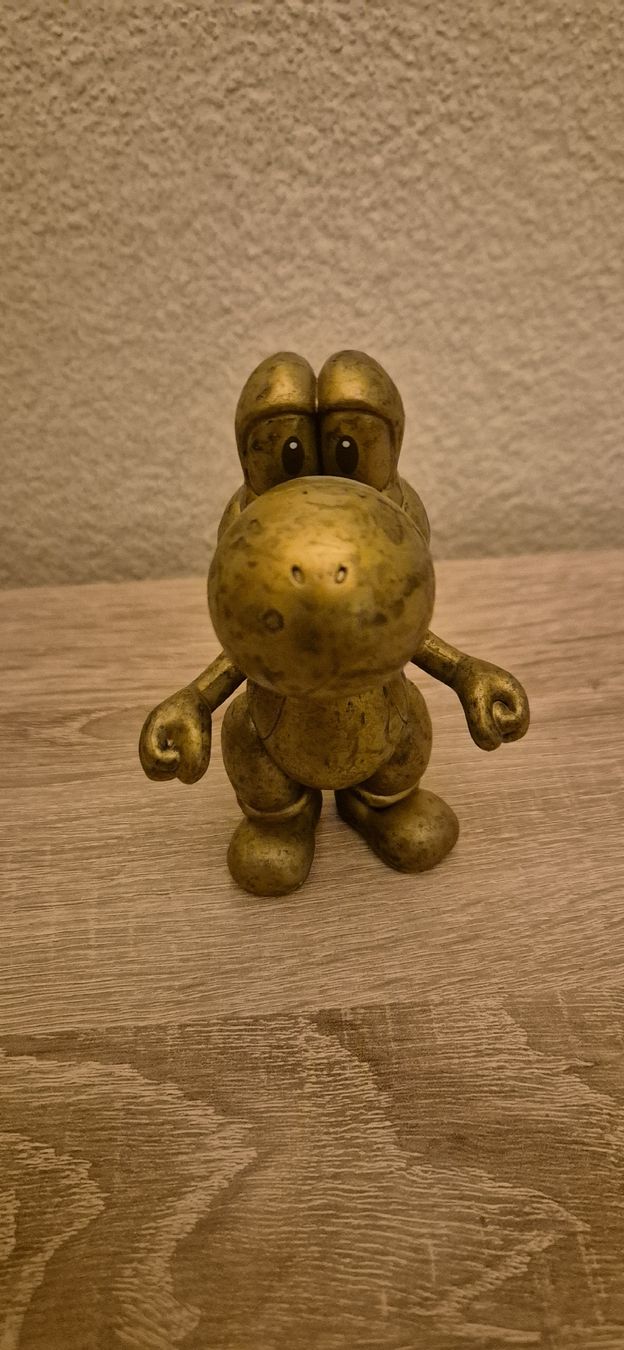 Nintendo Statuette: Figurine Yoshi doré Super Mario - Objet de collection rare – Usato da Genève venduto da Bayoushi 1