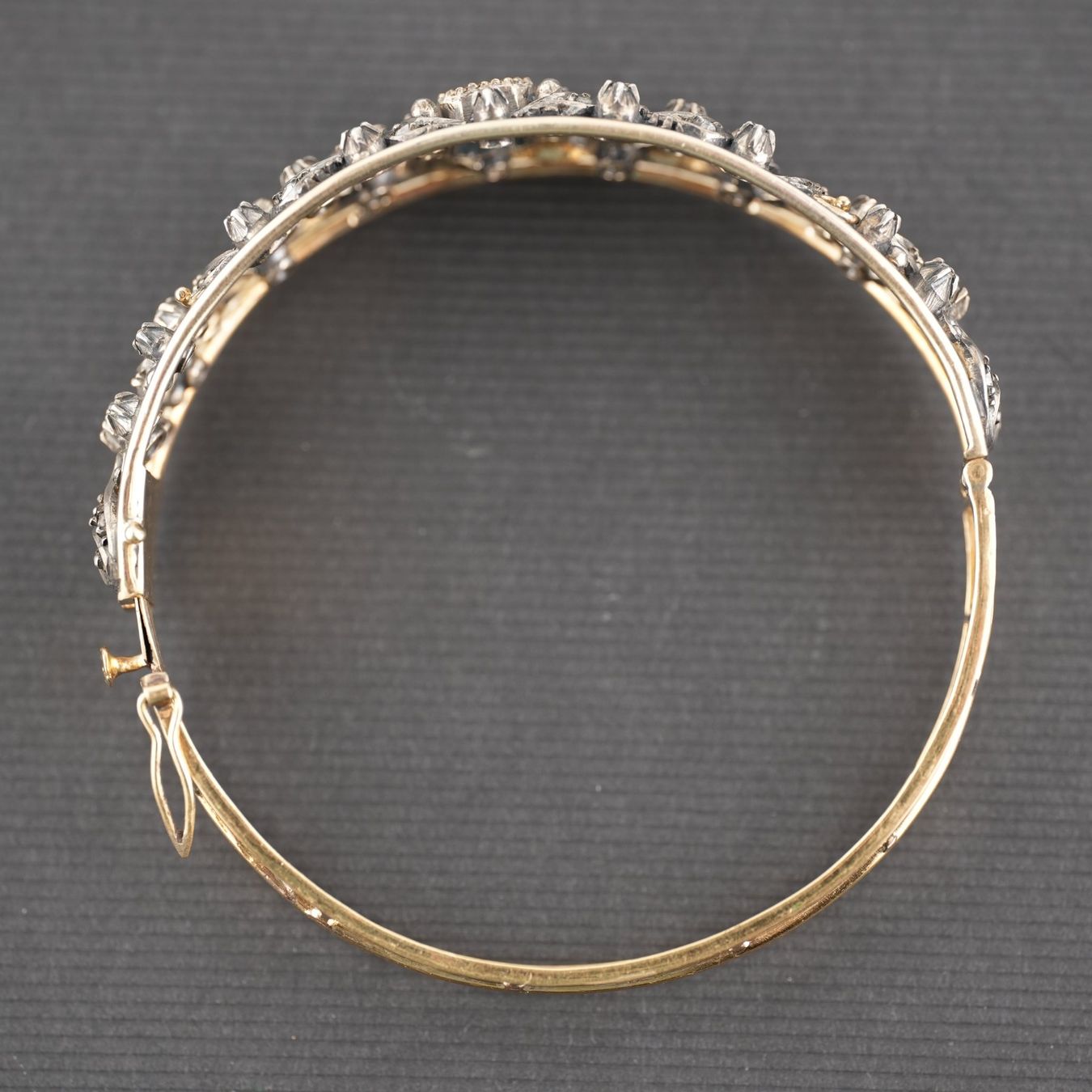 Bracelets: Antiker Armreif – D'occasion à Basel par Edelmetallhaus.com 4
