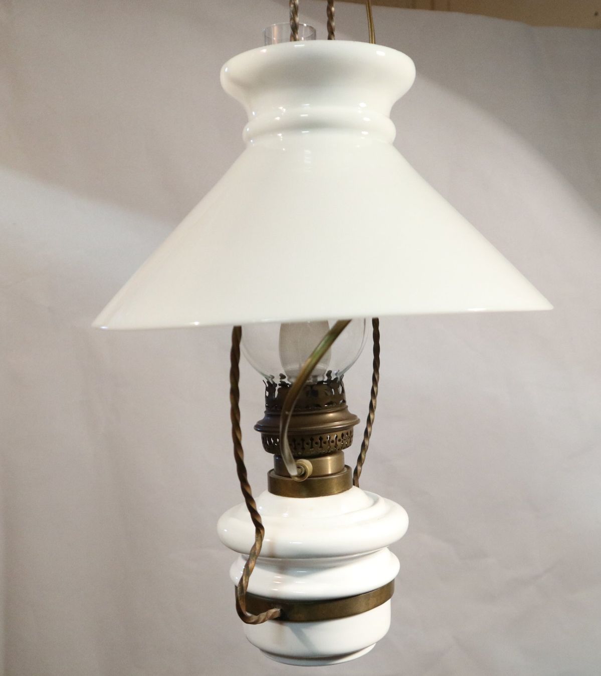 Lampade: Vintage Opal Glas Hängelampe Lampe Leuchte – Usato da Eschenbach SG venduto da Astalavista 1