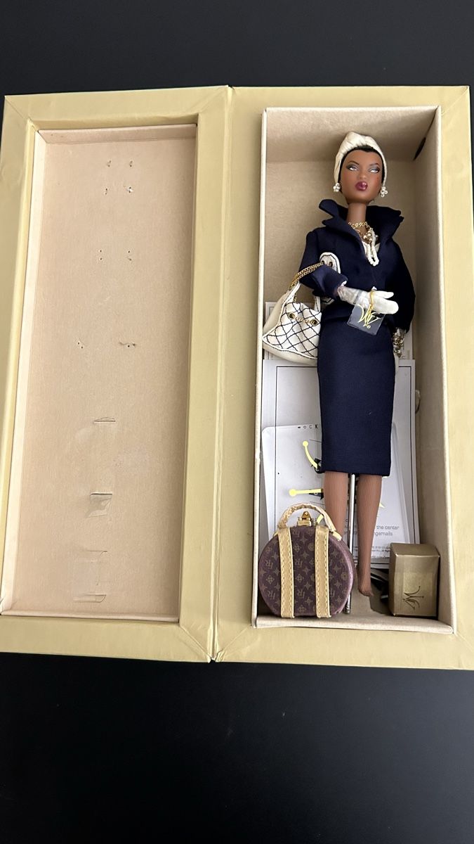 Poupées: Barbie / Jason Wu / Adele – D'occasion à Thalwil par Centrone 6