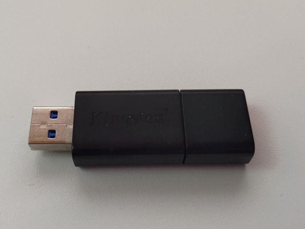Schwein USB Stick 8GB (Gebraucht) in Murten für CHF 1 – mit Lieferung