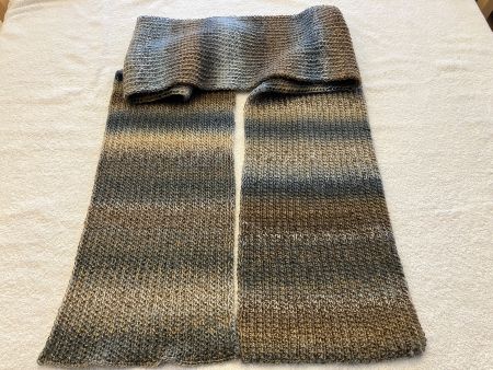 Handgestrickter langer, warmer Schal aus 100% Wolle NEU