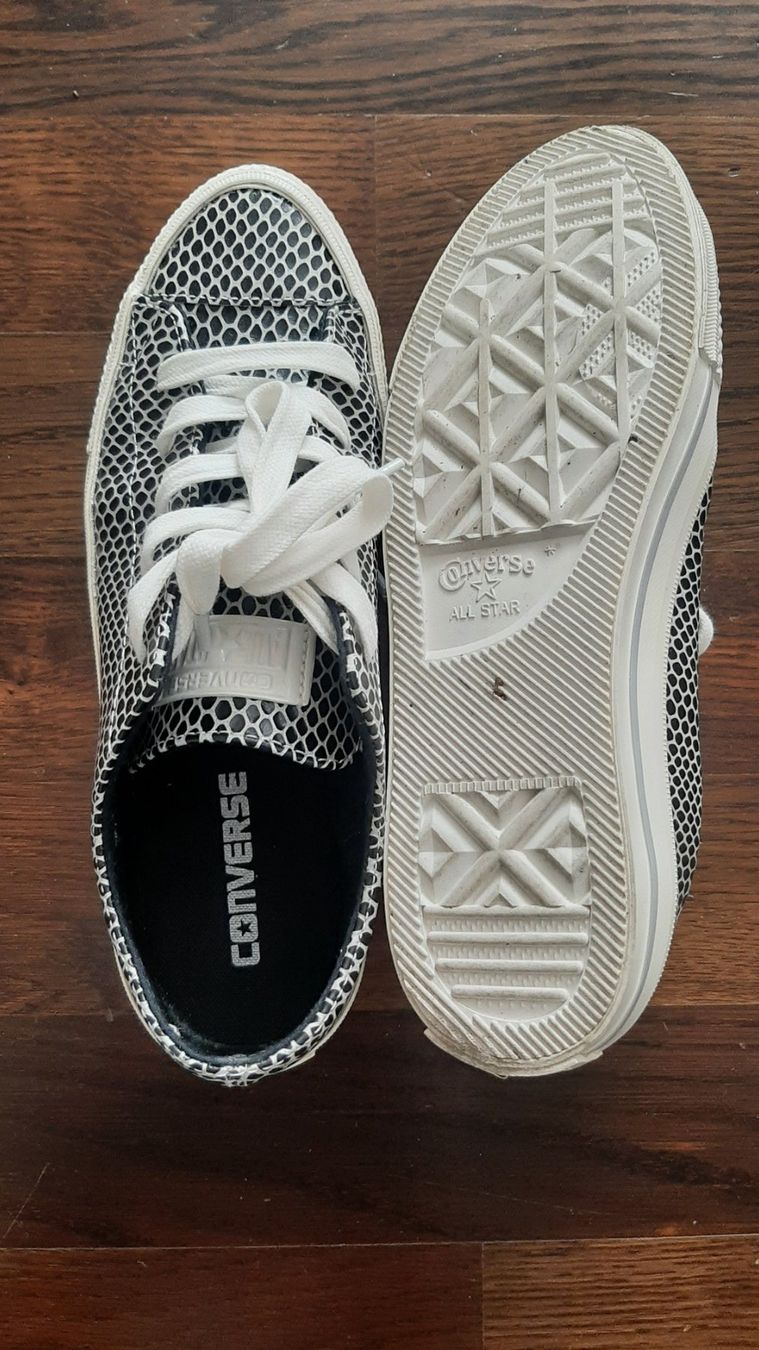 Converse Chaussures femmes: Neue Converse 37,5 aus Leder – Neuf (Voir description) à Brugg AG par ahauserd 1