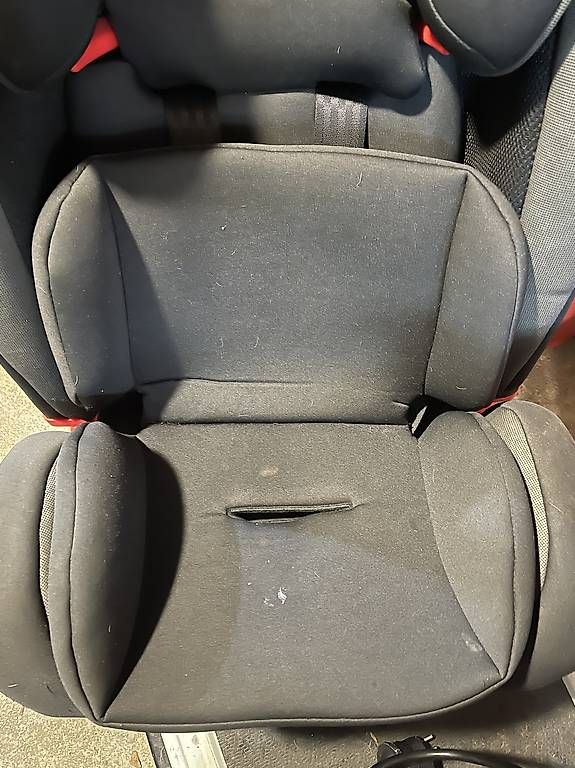 Seggiolini per auto: Siège auto Joie Bold (9-36kg) – Usato da Chernex venduto da dan_5whc 2
