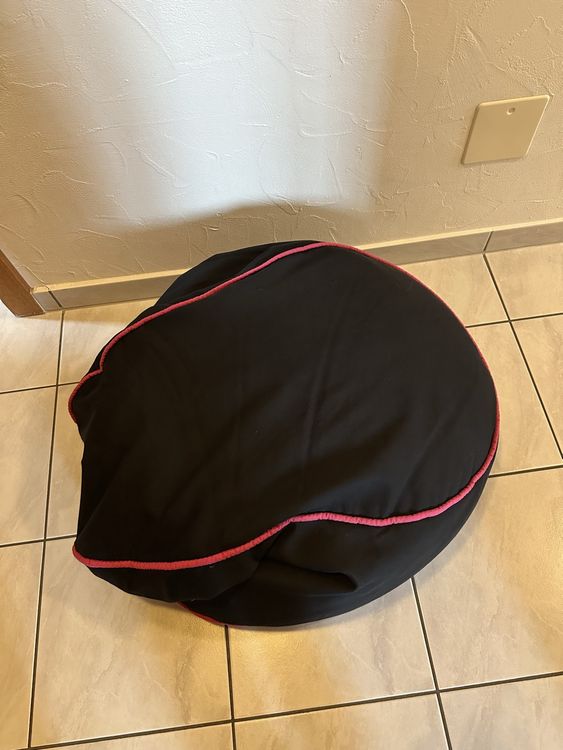 Sessel: Schwarzer Sitzsack mit pinker Naht – Gebraucht aus Hergiswil NW von kaufe_at_kaufmann 8