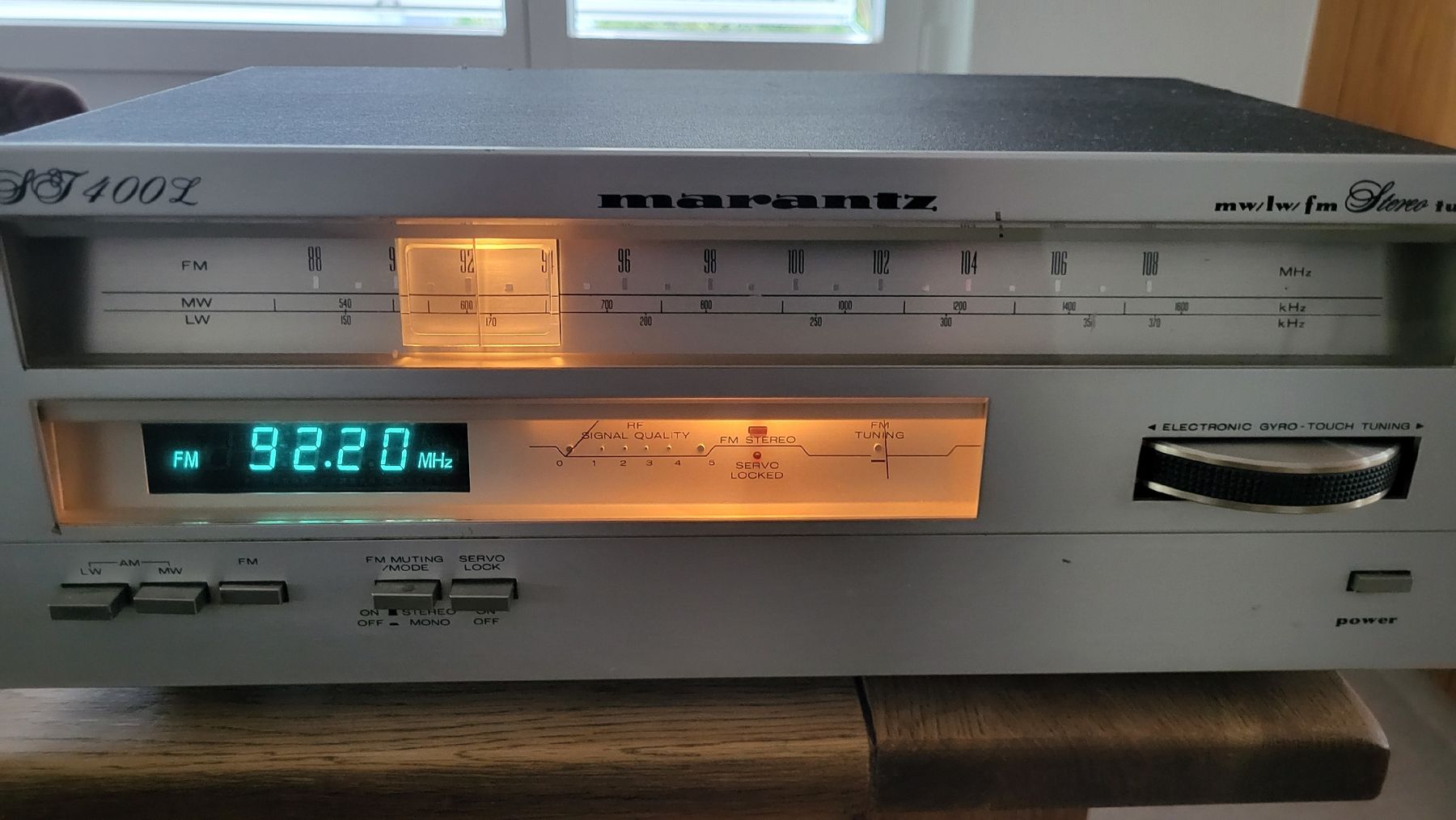 Marantz Receiver: Marantz Tuner – Gebraucht aus Lyss von Schrotthandel