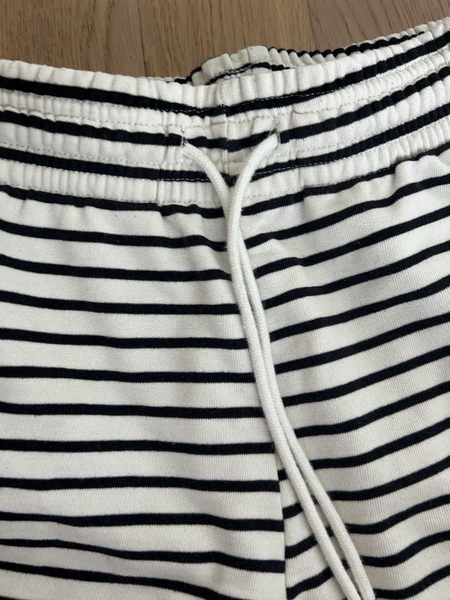 H&M Pantaloni: Shorts hm XS – Usato da Zürich venduto da cos_b629 1
